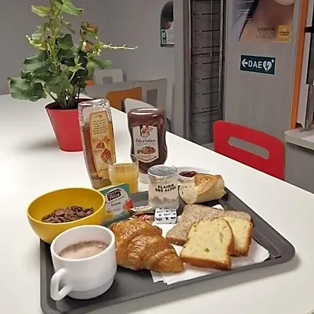 Otel Premiere Classe Bordeaux Est *