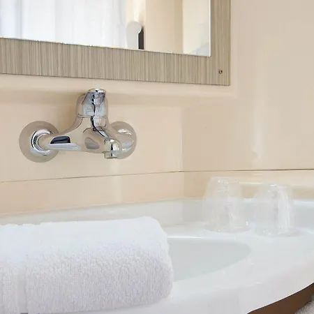 Premiere Classe Bordeaux Est لورْمو